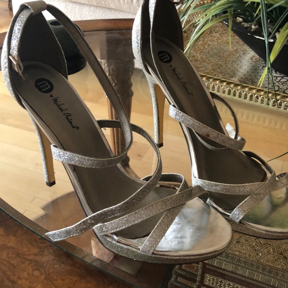 High heels sandals